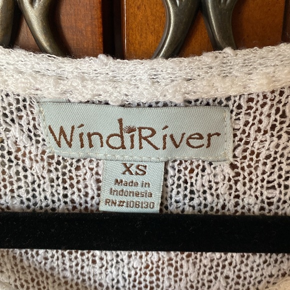 WindiRiver white colored crochet knit sleeveless top, XS. - Picture 3 of 6